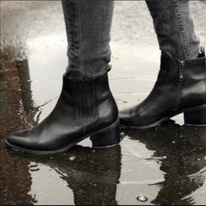 Blondo Elvina Waterproof Leather Ankle Boots